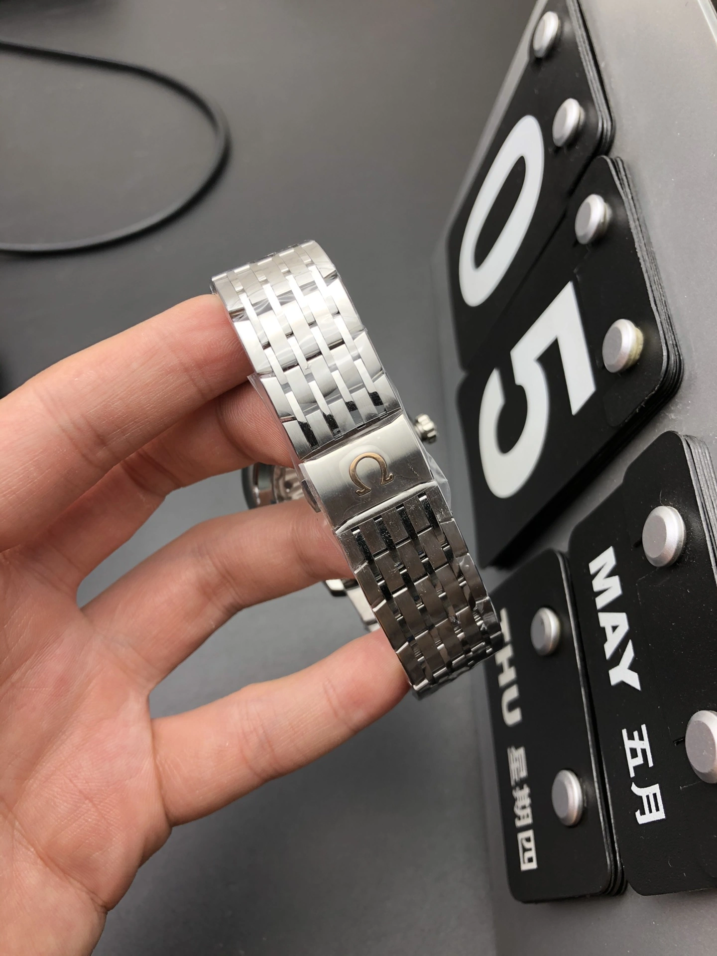Durable CBD Factory Omega De Ville Hour Vision 41mm Silver Dial Roman Numerals(431.10.41.21.02.001) 1:1 Super Clone – DD8500 Movement 337
